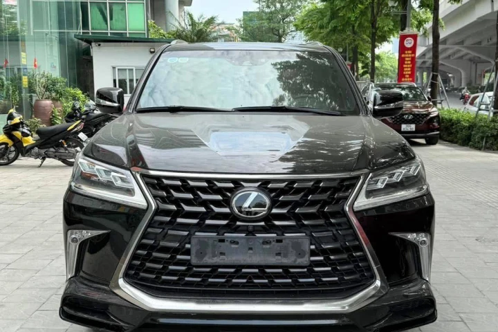 Lexus LX 2021