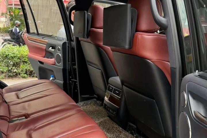 Lexus LX 2021