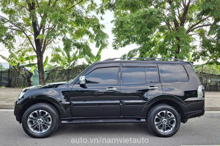Mitsubishi Pajero 2010