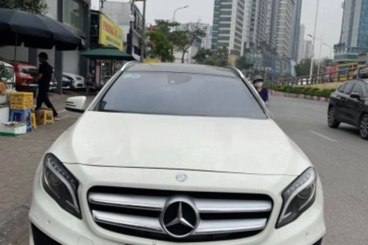 Mercedes-Benz GLA GLA250 2015
