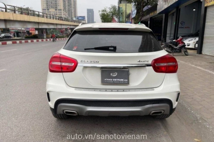 Mercedes-Benz GLA GLA250 2015