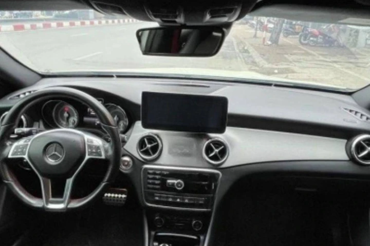 Mercedes-Benz GLA GLA250 2015