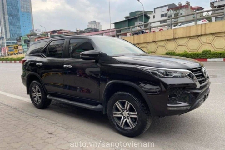 Toyota Fortuner 2.4AT 4x2 2020