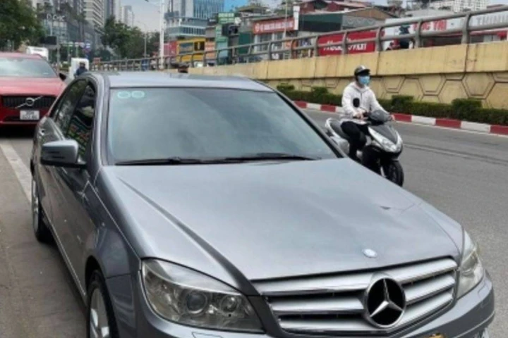 Mercedes-Benz C-Class C250 2010