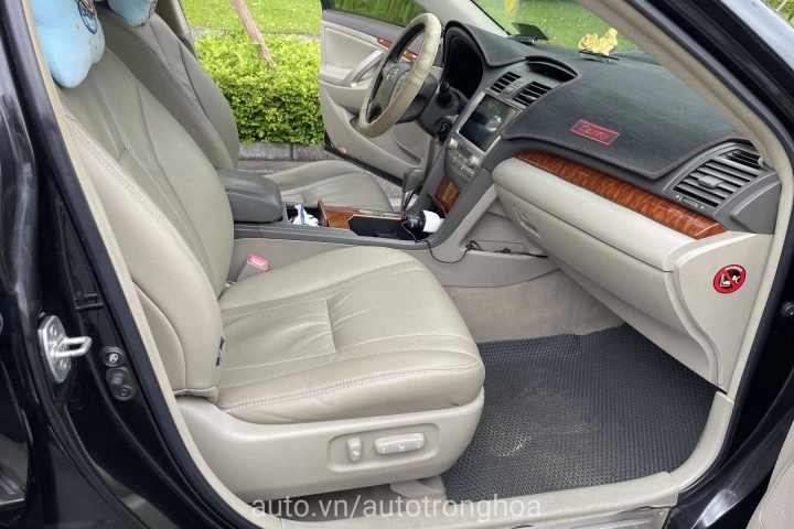 Toyota Camry 2011
