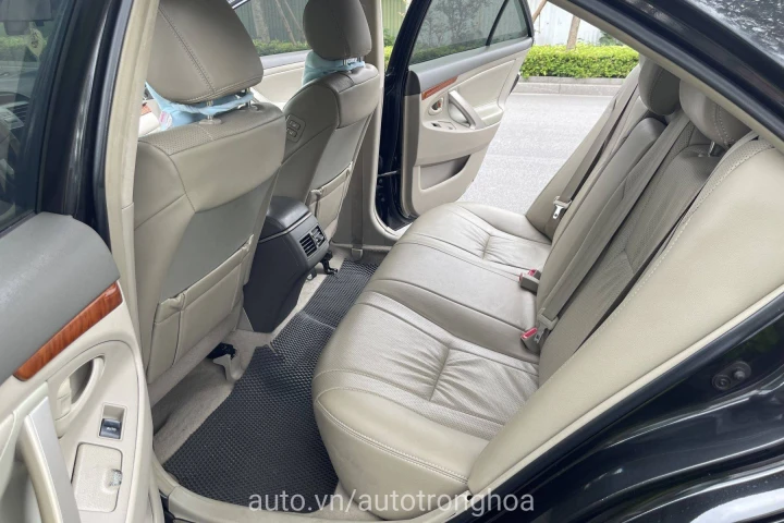 Toyota Camry 2011