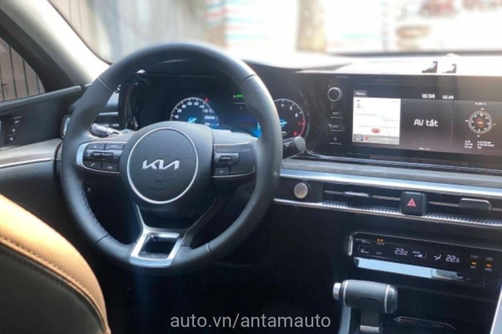 Kia K5 Luxury 2022