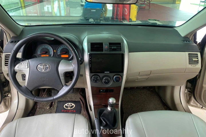 Toyota Corolla Altis 2014