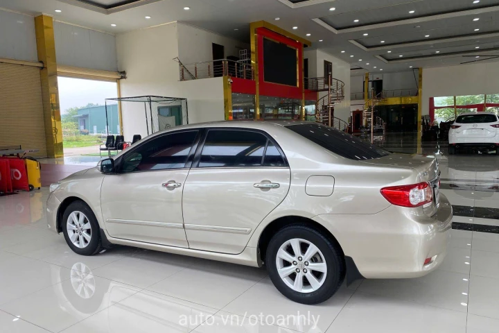 Toyota Corolla Altis 2014