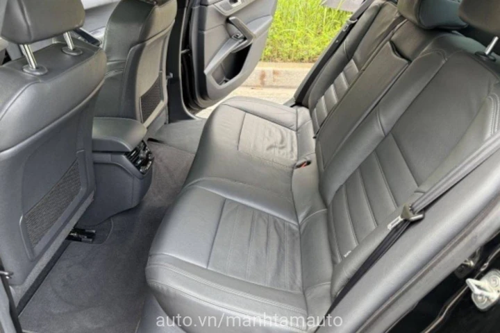 Peugeot 5008 2015