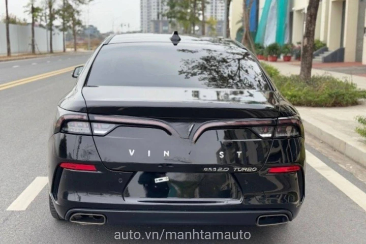 VinFast Lux A2.0 Plus 2020
