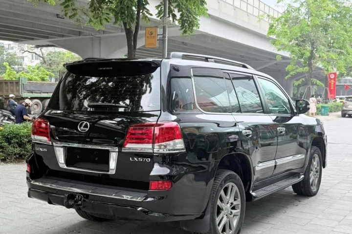 Lexus LX 2014