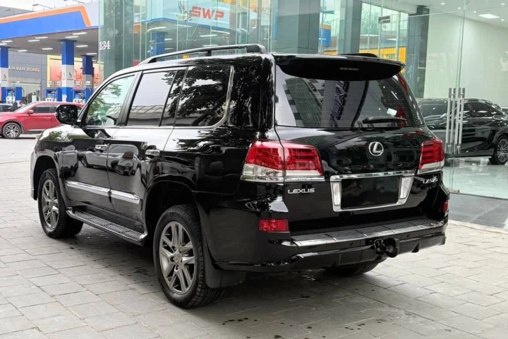 Lexus LX 2014