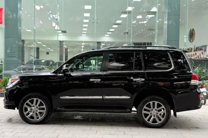 Lexus LX 2014