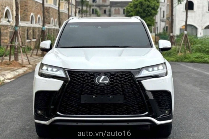 Lexus LX 600 F Sport 2023
