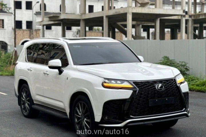 Lexus LX 600 F Sport 2023