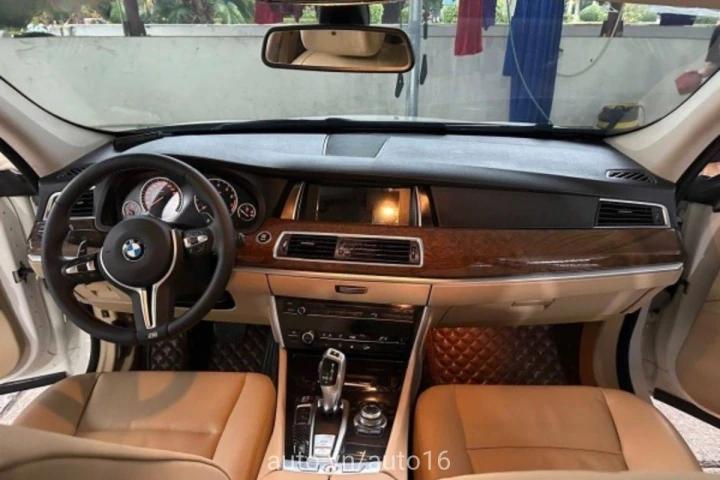 BMW 5 Series 2010
