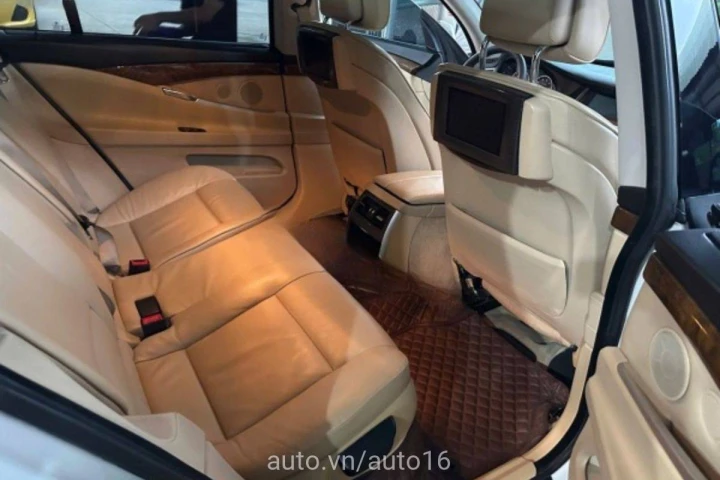 BMW 5 Series 2010