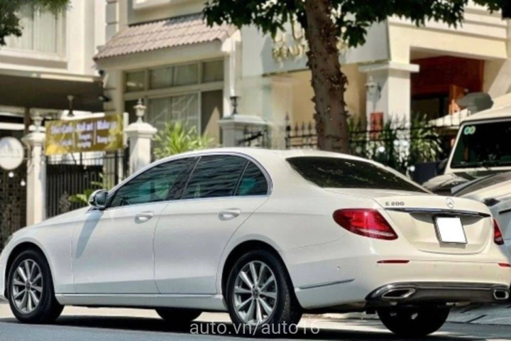 Mercedes-Benz E-Class E200 2019