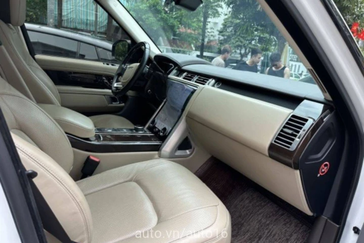 Land Rover Range Rover HSE 2018