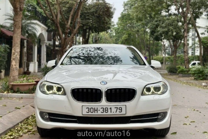 BMW 5 Series 2011