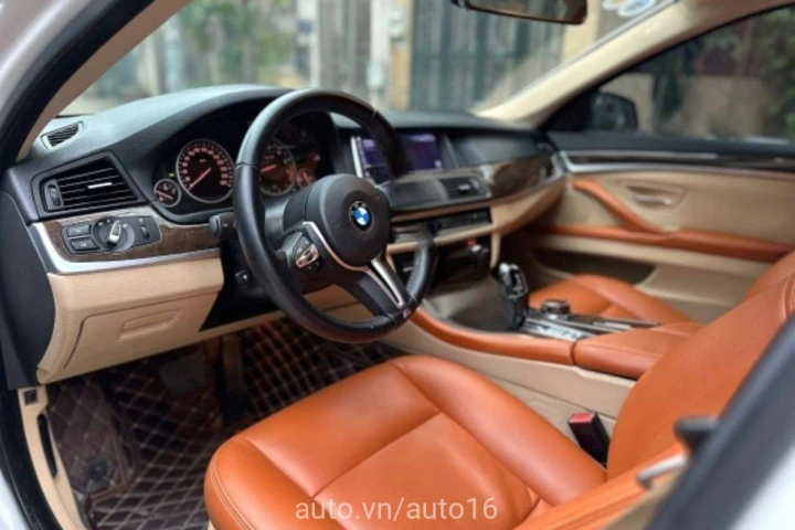 BMW 5 Series 2011