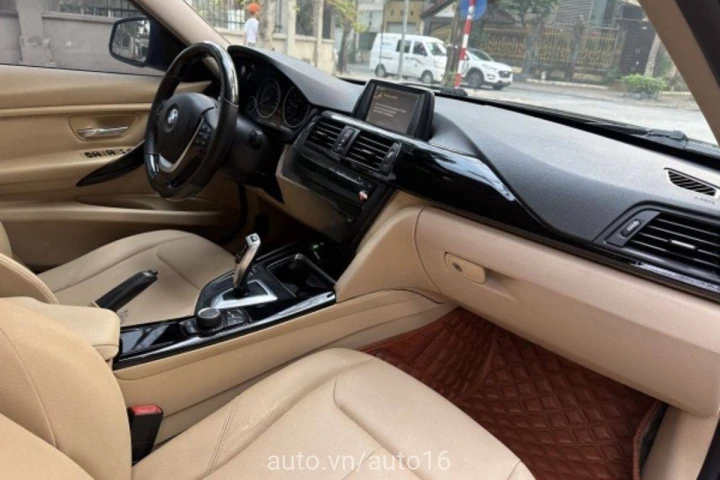 BMW 3 Series 2012