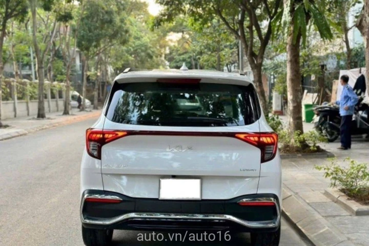 Kia Carens 2023
