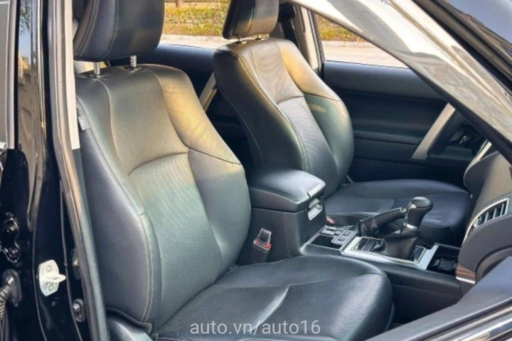 Toyota Land Cruiser Prado 2019
