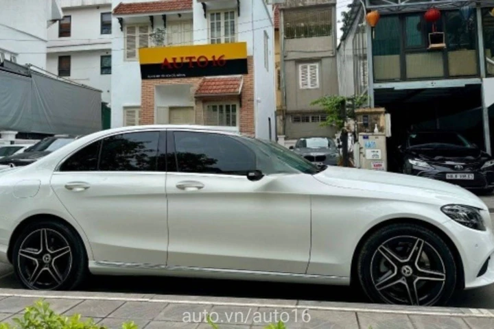 Mercedes-Benz C-Class C180 2019