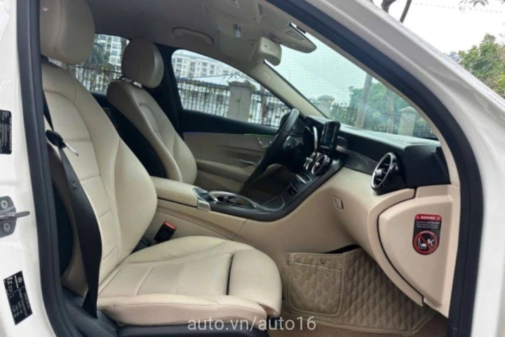 Mercedes-Benz C-Class C180 2019