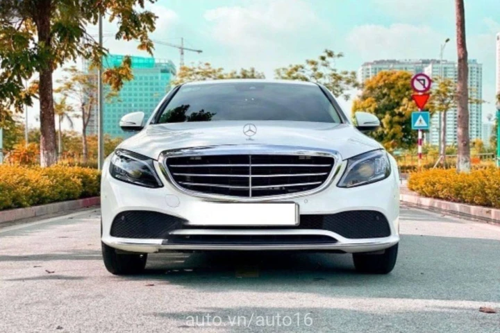 Mercedes-Benz C-Class C200 2021