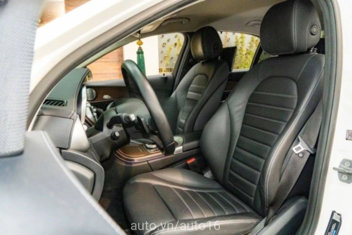 Mercedes-Benz C-Class C200 2021