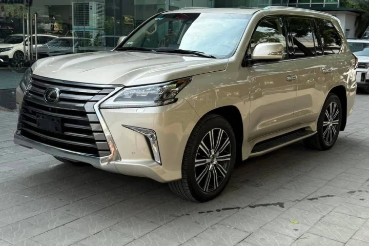 Lexus LX 2019