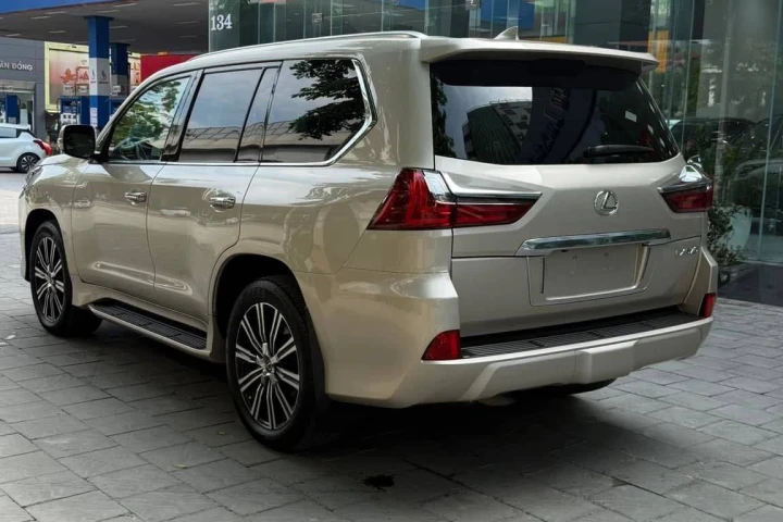 Lexus LX 2019