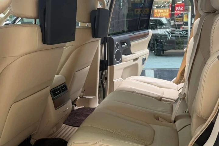 Lexus LX 2019
