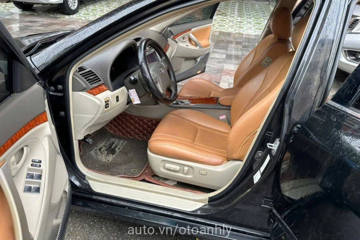 Toyota Camry 2011