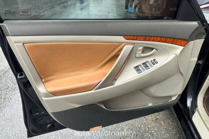Toyota Camry 2011