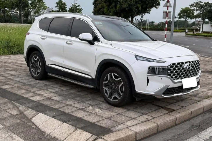 Hyundai Santa Fe 2022