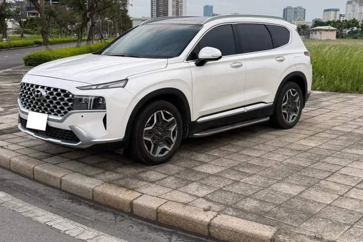 Hyundai Santa Fe 2022