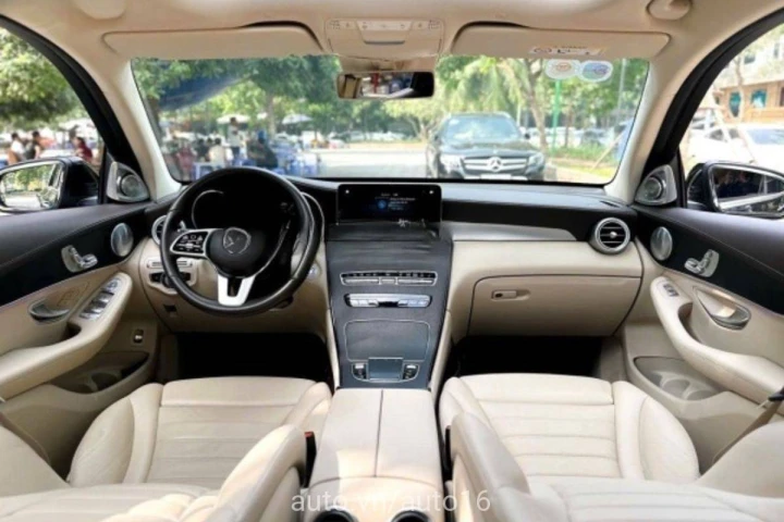 Mercedes-Benz GLC GLC300 2021