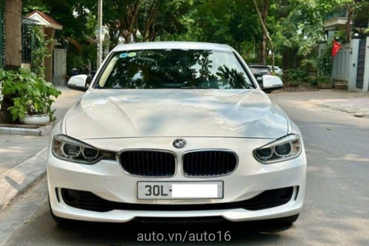 BMW 3 Series 2012