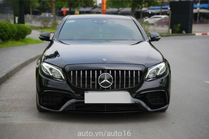 Mercedes-Benz E-Class E300 2019
