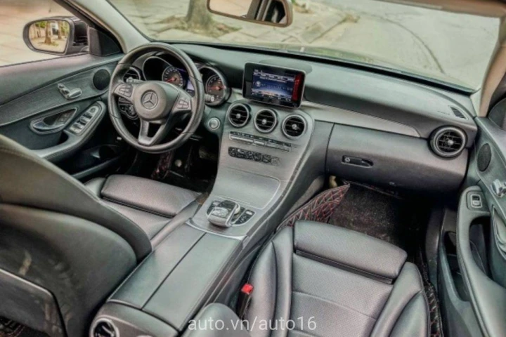 Mercedes-Benz C-Class C200 2016