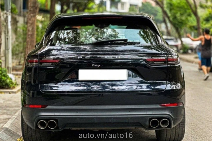 Porsche Cayenne 2021