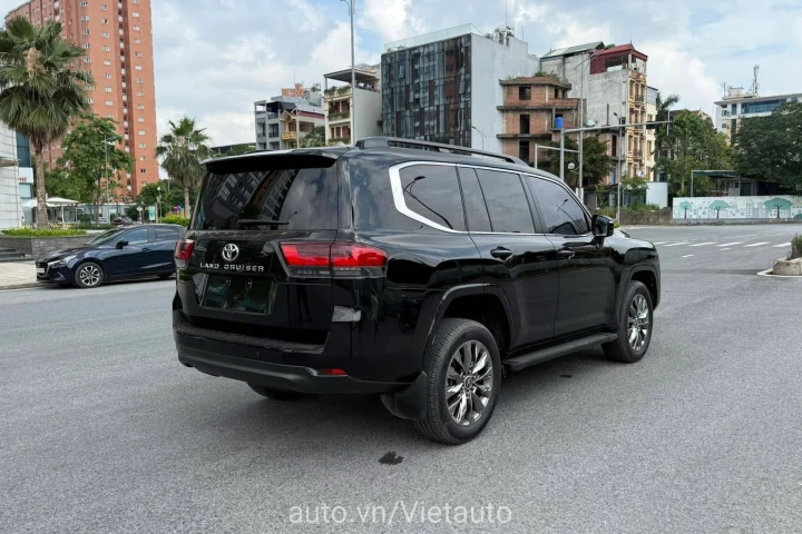 Toyota Land Cruiser 2023