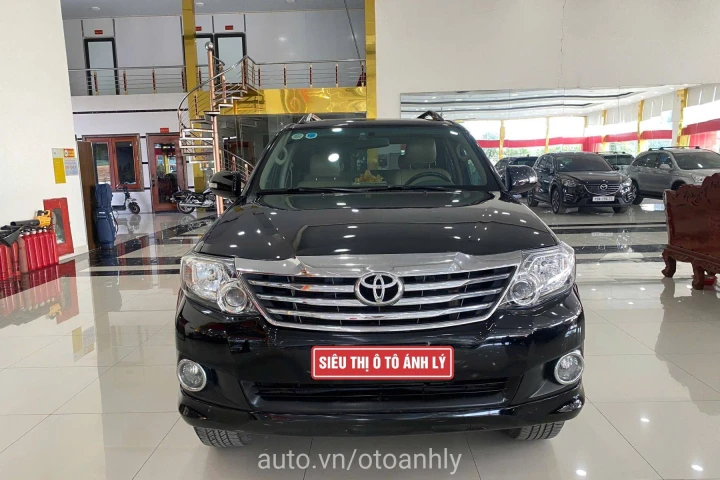 Toyota Fortuner 2.7AT 4x2 2012