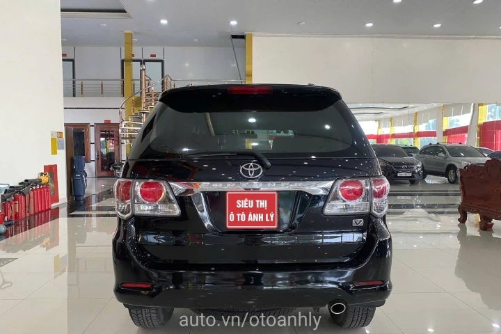 Toyota Fortuner 2.7AT 4x2 2012