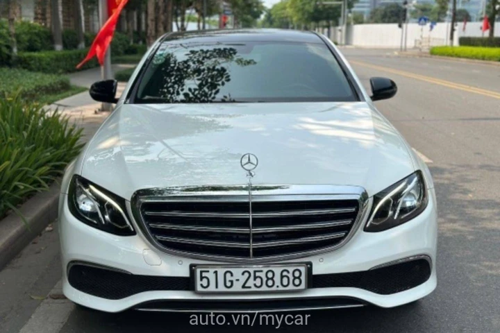 Mercedes-Benz E-Class E200 2016