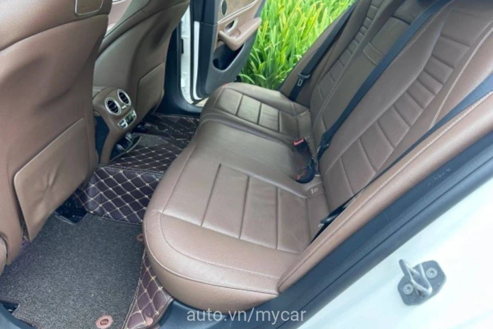 Mercedes-Benz E-Class E200 2016